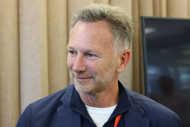 Christian Horner vuelve al paddock en Silverstone y anuncia el lanzamiento de sus memorias