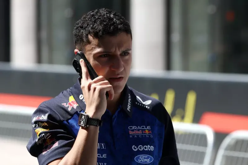 Cuenta atrás en Red Bull: la fecha límite para resolver el enigma de Hadjar en Bakú