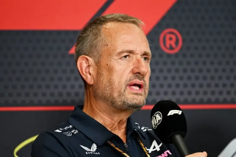 El plan maestro de Steve Nielsen: Cómo Alpine utilizó el parate para blindar su 2026