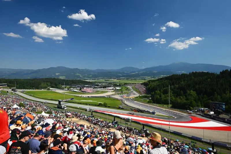 Ganadores y perdedores del GP de Austria: Russell y Red Bull sonríen; Ferrari y Williams se hunden