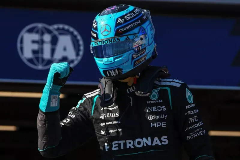 George Russell sorprende y se queda con una dramática pole en Austria tras el accidente de Verstappen