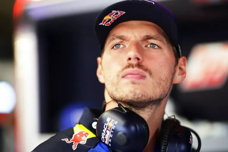 Red Bull responde a las quejas por radio de Verstappen: "está claro que tenemos un problema"