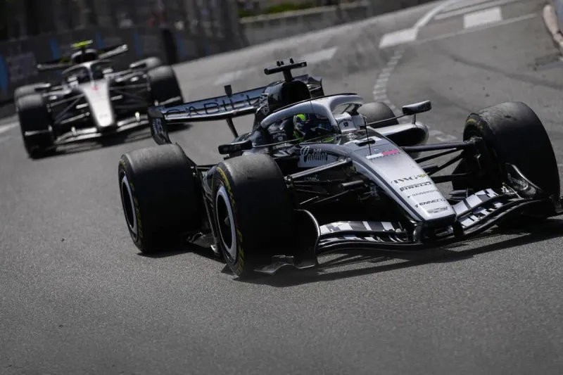 Un error milimétrico arrebata a Cadillac y a Sergio Pérez su histórico primer punto en la F1